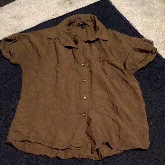 army green top - Picture 1 of 4